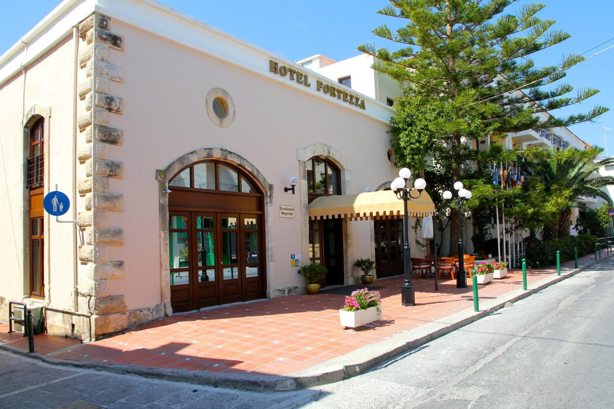 העיירה רתימנו Fortezza Hotel מראה חיצוני תמונה