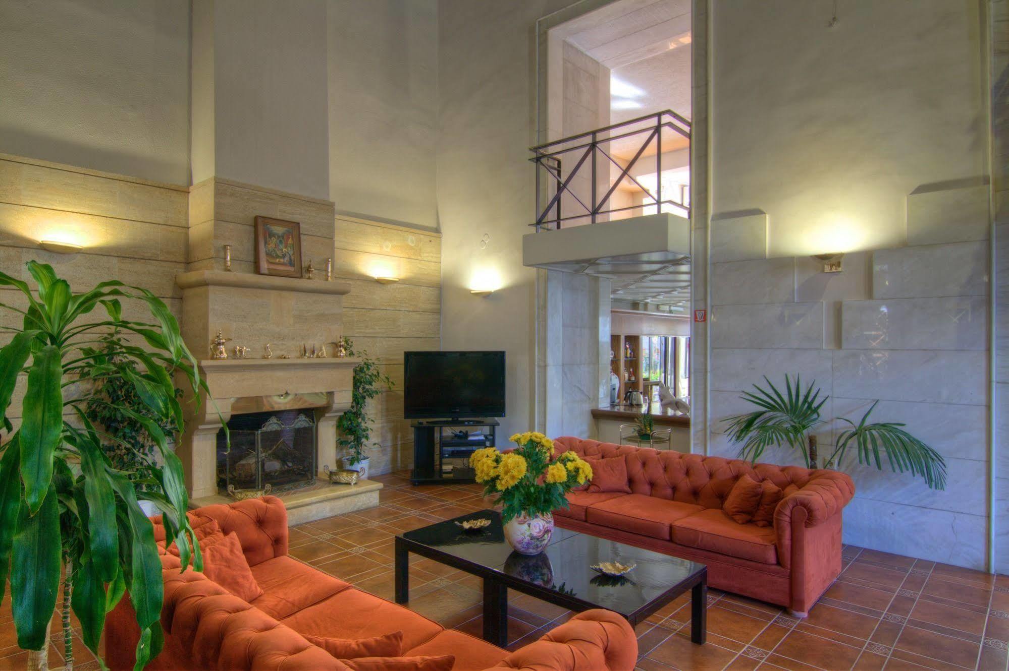 העיירה רתימנו Fortezza Hotel מראה חיצוני תמונה
